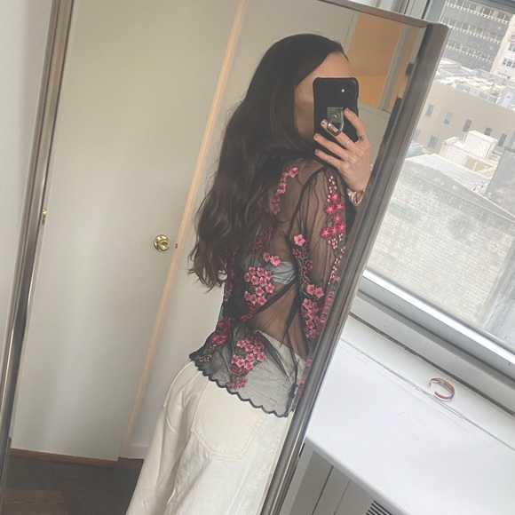 St Roche Sheer Embroidered Top - Picture 9 of 9